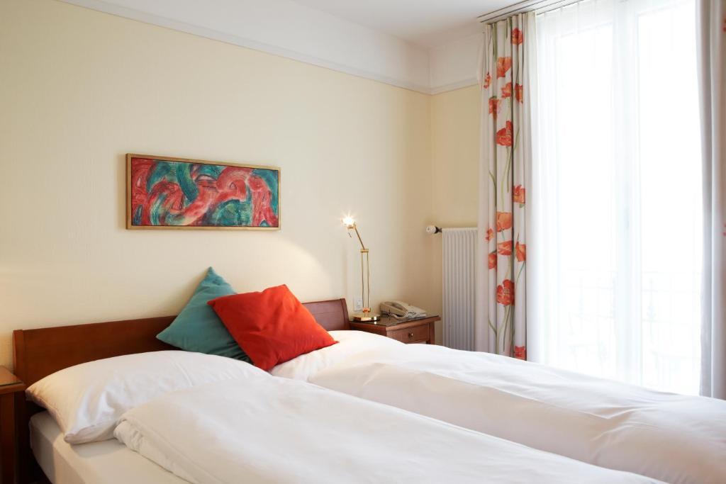 Seehotel Gotthard Weggis Oda fotoğraf